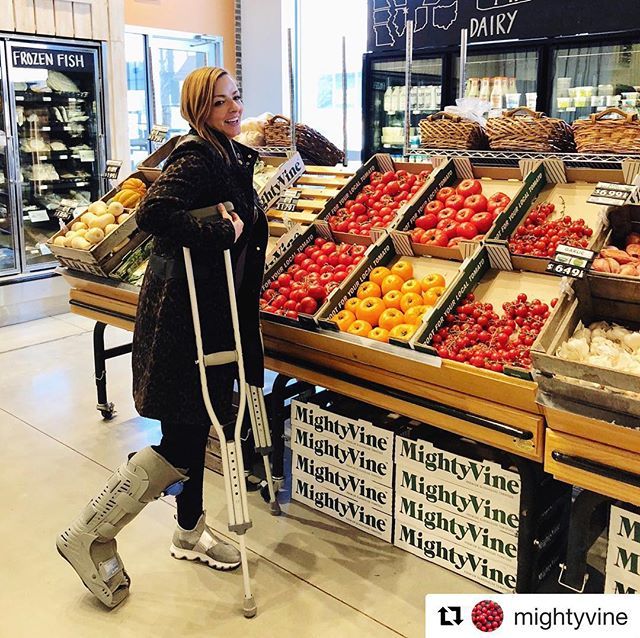 manamica's tweet photo. I just had to... #Repost @mightyvine
・・・
Our customers won’t even let injuries stop them from buying our tomatoes! ⠀
@manamica getting her #MightyVine (and burrata) fix at @localfoods ⠀
📸: @swaydizzle66⠀ https://t.co/vCmprIAvhh https://t.co/1qGrmYr2hf