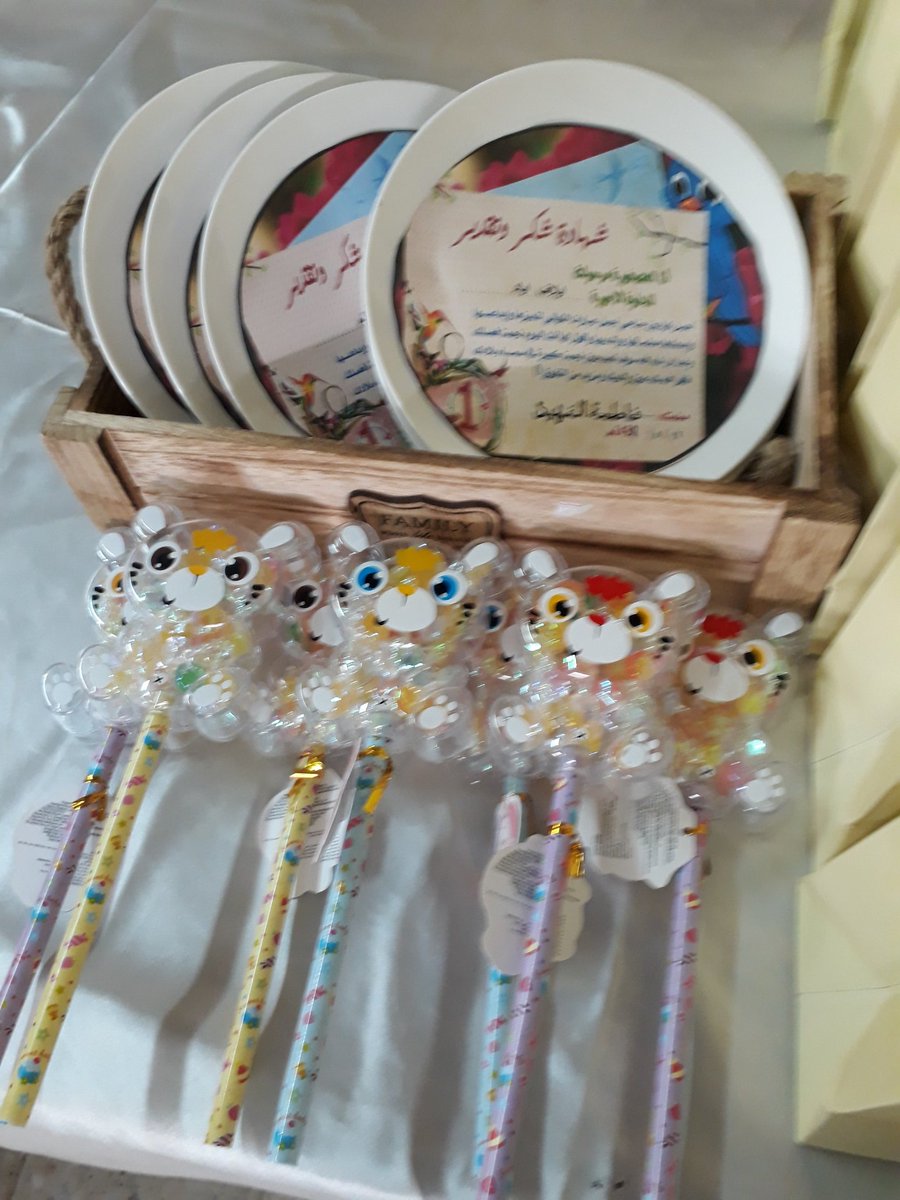 Ebtdaiah7's tweet photo. اهداء مميز من معلمتنا المتميزة..
أ/ فاطمة الفهيد
للطالبات المتفوقات
سلمت يمينك معلمتي 💖 https://t.co/i4C3U3cIoj