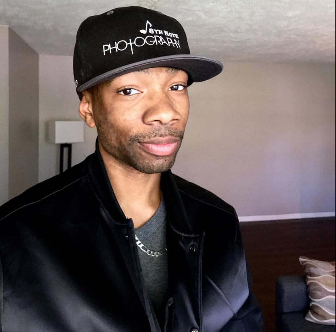 wearecapbeast's tweet image. A good photographer shoots what it looks like, a great photographer shoots what it feels like. 8thnote_Photo hits all of the high notes in our books. Thanks for the shout out! 📷🎶 #CapBeast #CapBeastMode #Photography #Portrait #PicOfTheDay