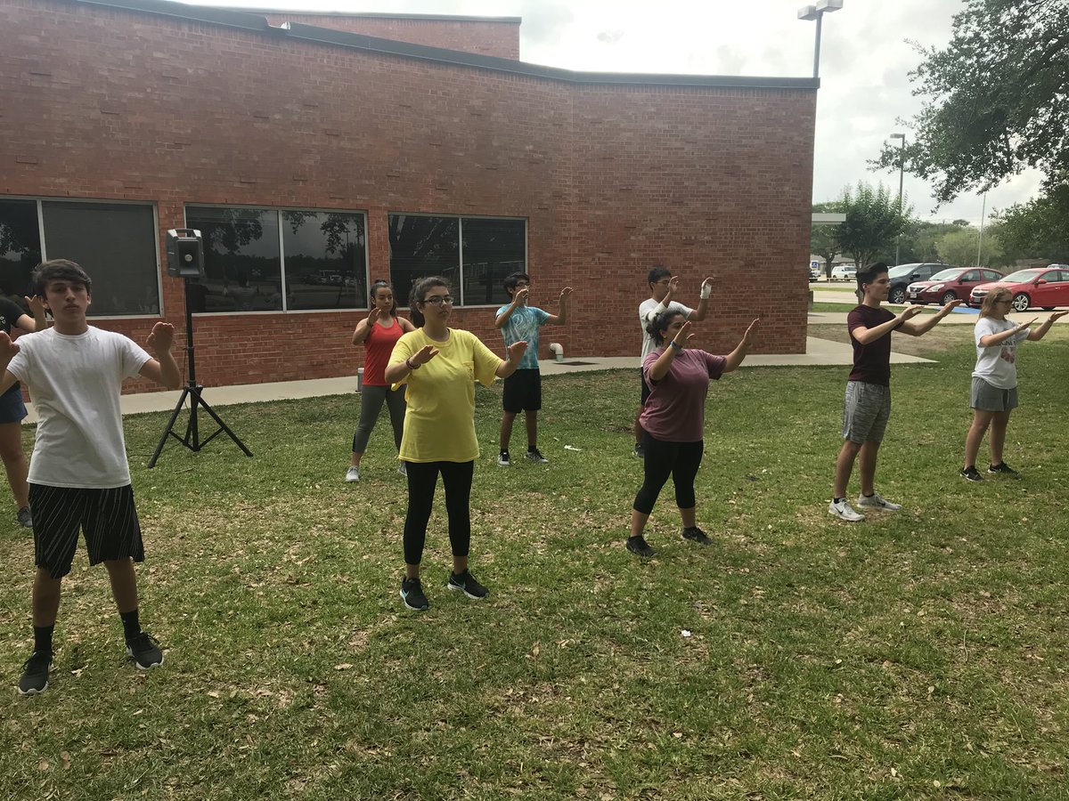 CCWildcatBand's tweet photo. Drum major auditions! #leadersoftomorrow #myarmsreallyhurt #WCLTS https://t.co/Z6KSrQvxjY
