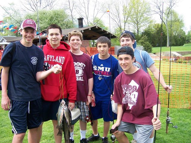 SummitPALorg's tweet photo. #tbt Who are these guys?
2011 Sumit PAL Fishing Derby
Photo credit: @summit_tap
#summitpalorg #summitpal #cityofsummit #fishing #gonefishing https://t.co/bQFm0bYRAP https://t.co/Kj6QaMmAPQ