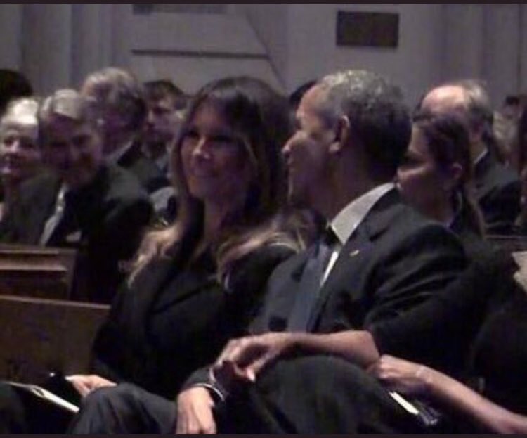 aavishbilal's tweet photo. "You want me to email you a PDF of Michelle's speech?" https://t.co/CEUtuijmvr