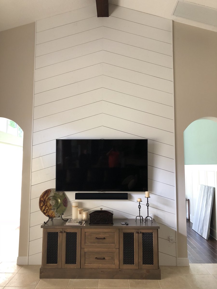 MptCustoms's tweet photo. Another bad ass ent. Center with shiplap wall #mptcustoms https://t.co/9qZePFpIKy
