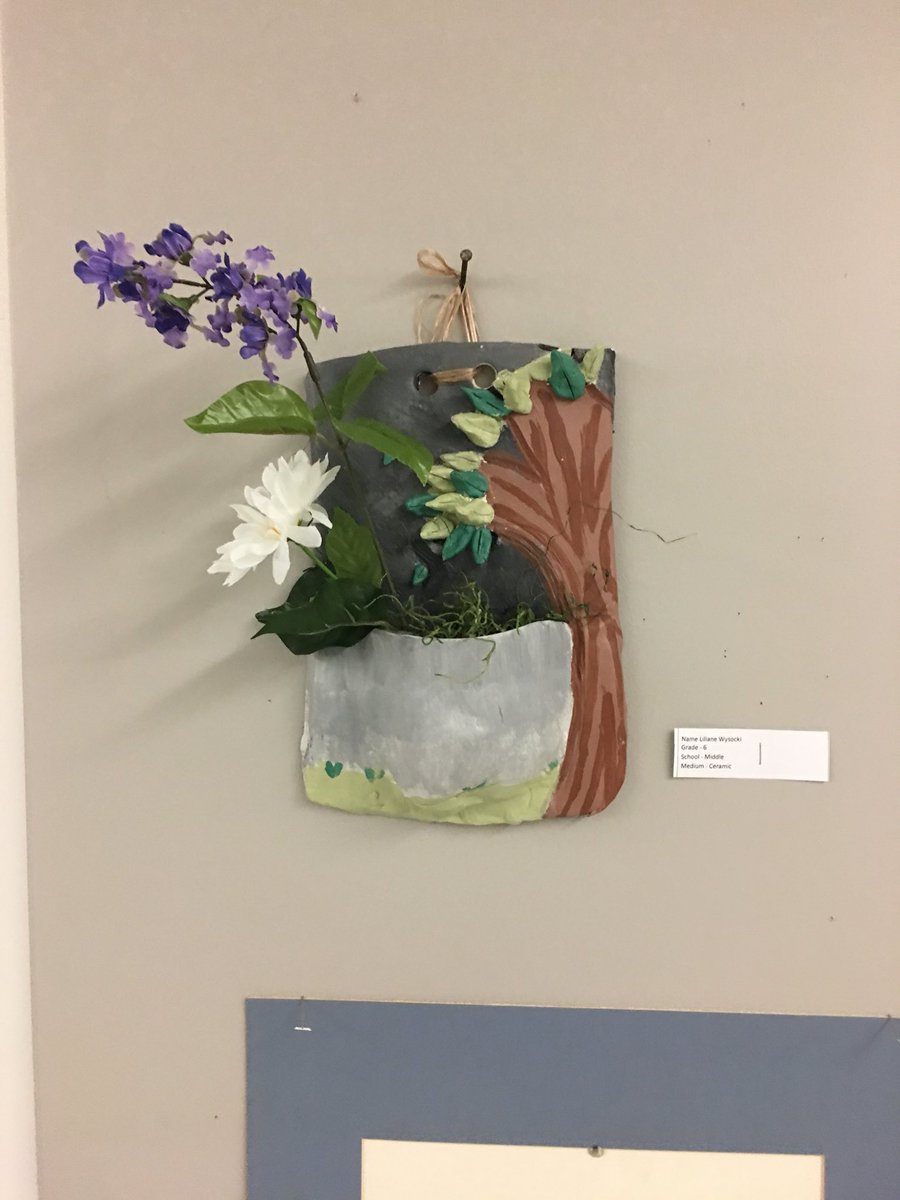 CCHSRedDevils's tweet photo. Opening exhibit of the #CCGallery is happening until 7:30 tonight! Come out view some great K-12 student artwork! https://t.co/xeszIsHkqF