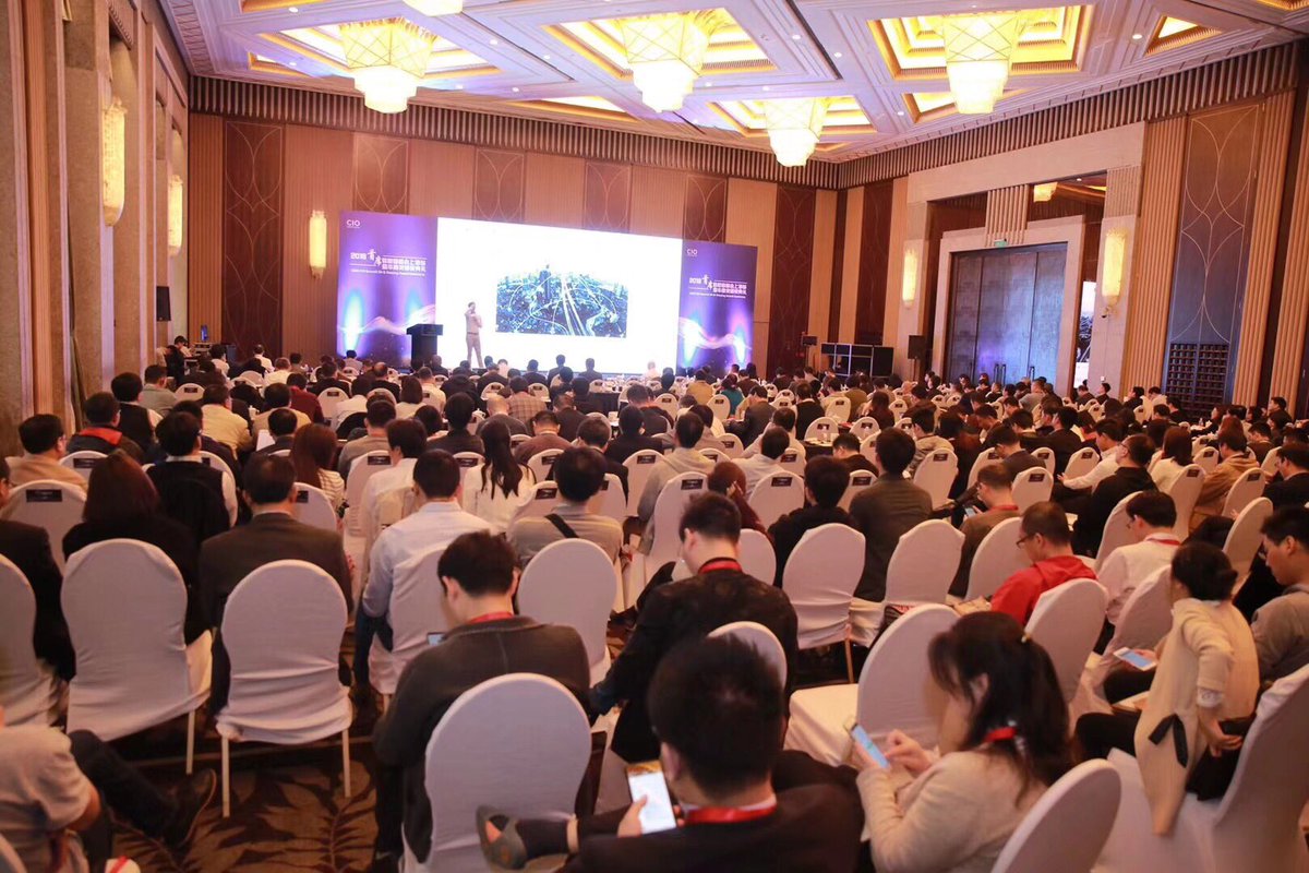 MorfusVR's tweet photo. Stellar pitch performance by our COO at this year’s 2018 CIO Summit SH and Huaying Award Ceremony in #Shanghai 

#mobile #collaboration #Analytics #virtualreality https://t.co/6GeTuhW1ni