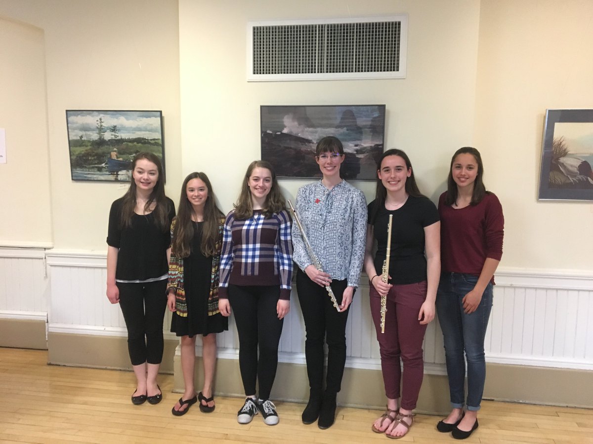 harttcomm's tweet photo. Pic from Tuesday’s flute master class with #ChelseaKnox, Principal Flute with the @MetOpera Orchestra! https://t.co/QlQ9xIZmob