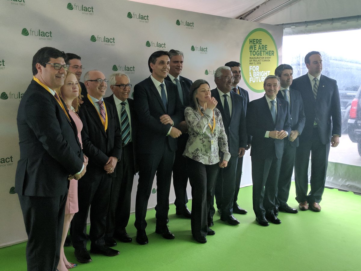 FP_Champagne's tweet photo. PM @antoniocostapm et @economia_pt et #Frulact, bem vindo et bienvenue to Kingston! Friendship, amitié, investment, investissement, innovation #CETA #AECG  @cityofkingston https://t.co/vR0DuLuVLM