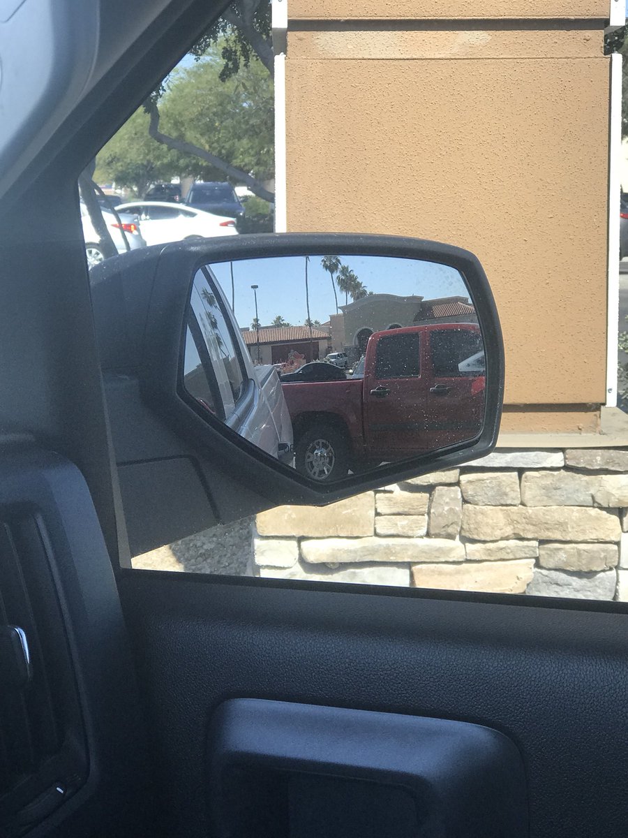 Nice_Park_Job's tweet image. This should be interesting. #badparking