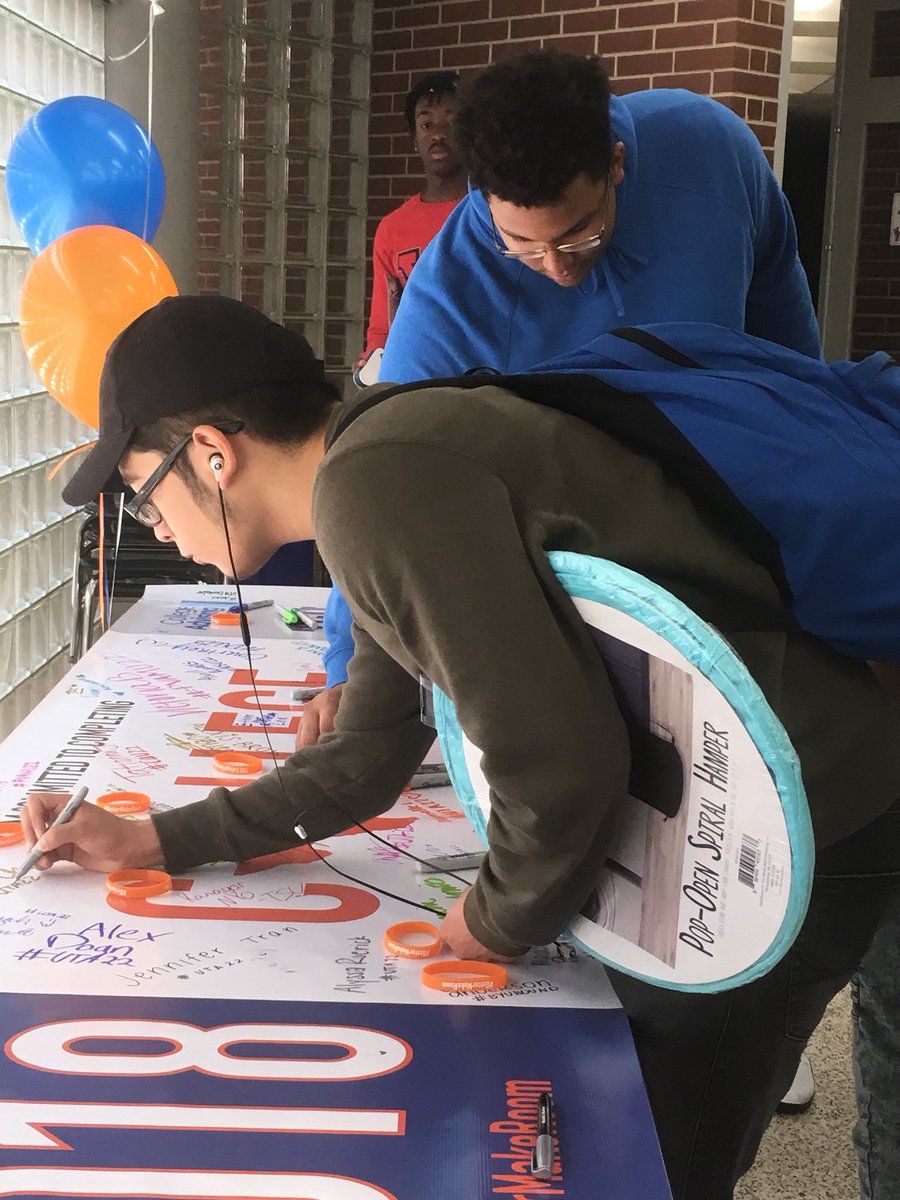 James Bowie HS AVID tweet media