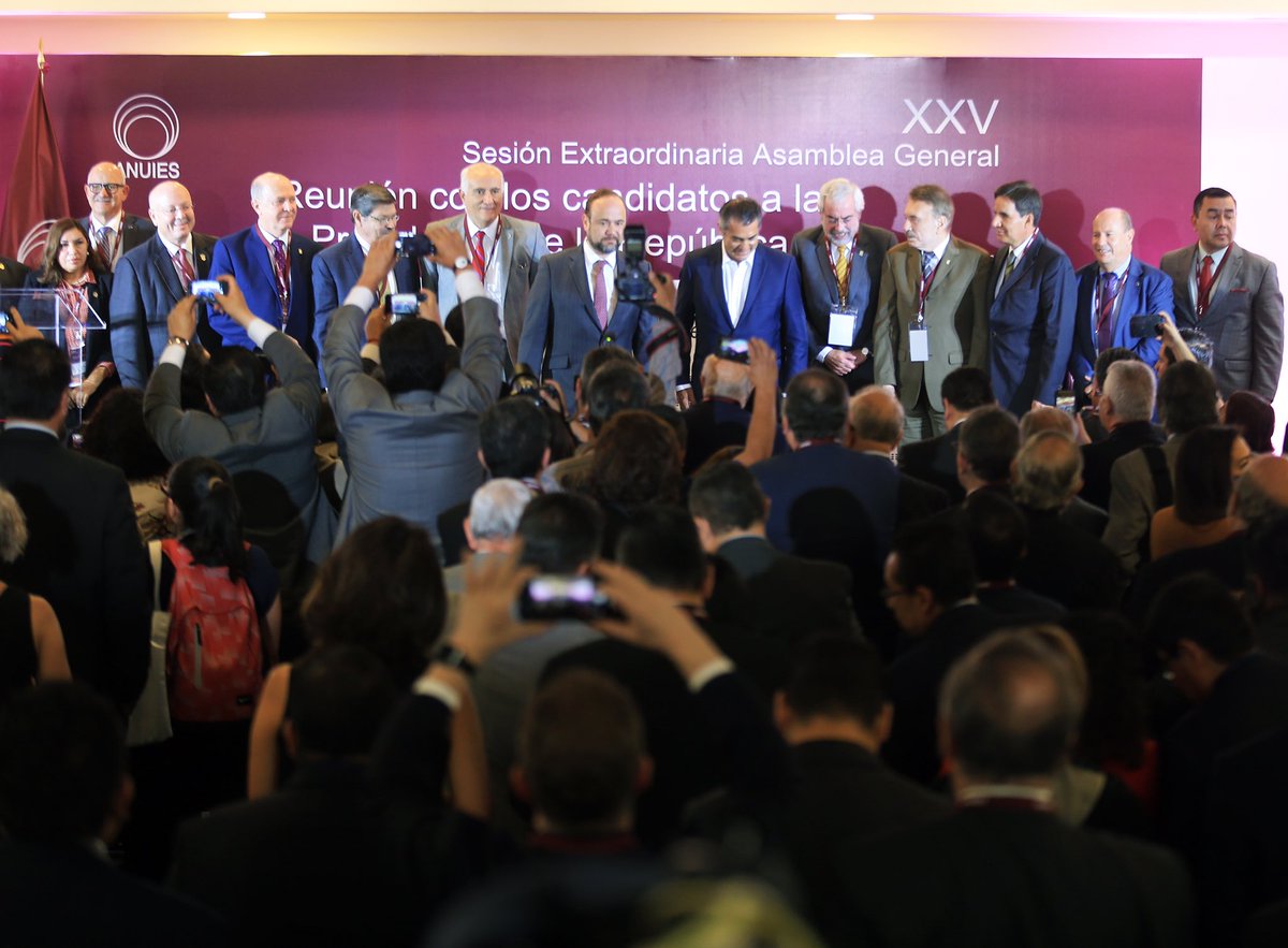 lauammx's tweet photo. #LaUAMenVivo
El doctor Eduardo Peñalosa Castro, rector general de la UAM, acudió a la XXV Sesión Extraordinaria de la Asamblea General ANUIES. Encuentro con los candidatos a la presidencia de la República. #LaUAMporMéxico https://t.co/MMvefoWwxN