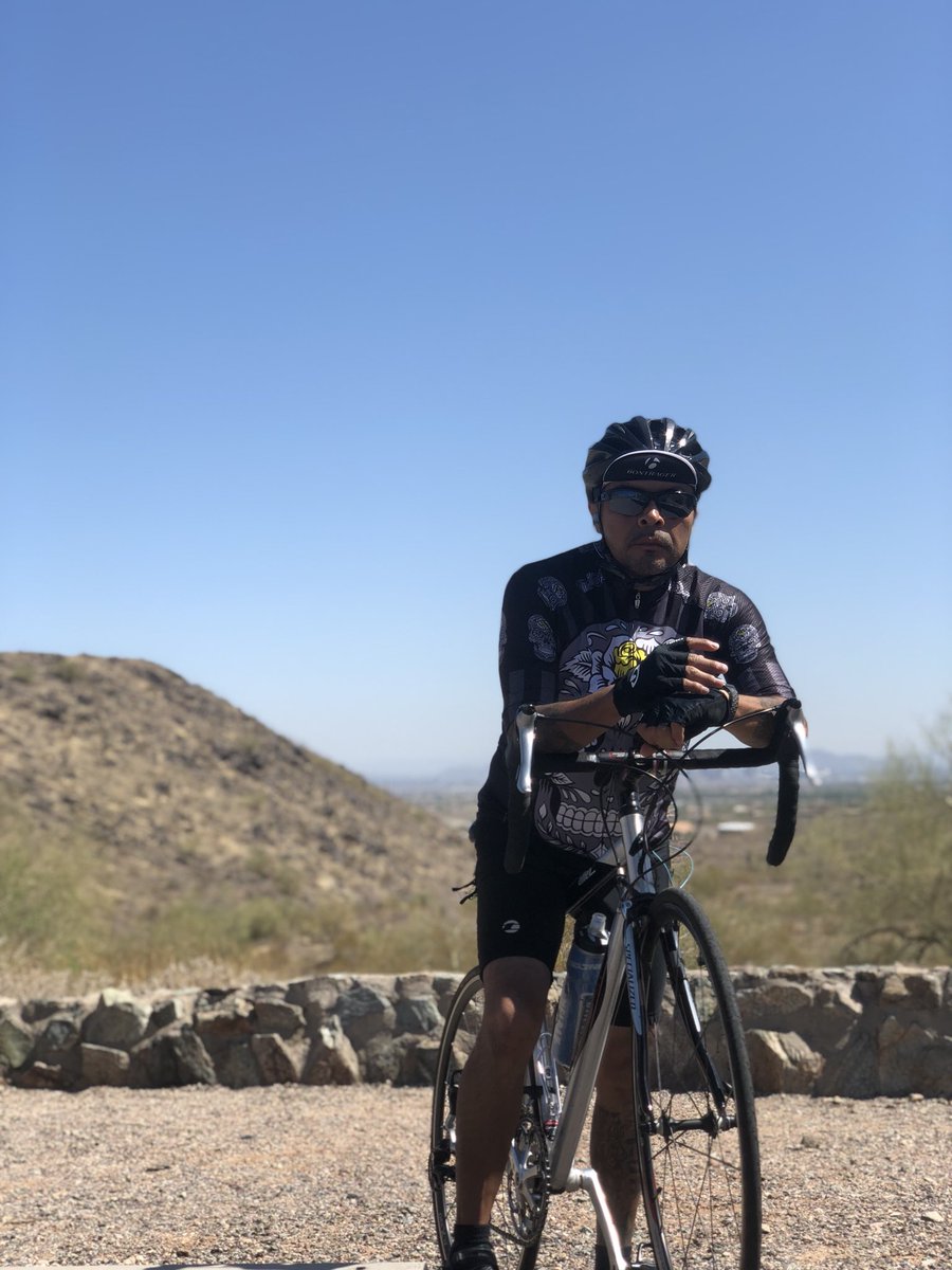 escobar7213's tweet photo. #southmoutain #goodday #roadbike #mylife #lifestyle #phoenix https://t.co/6ltUBatlyF