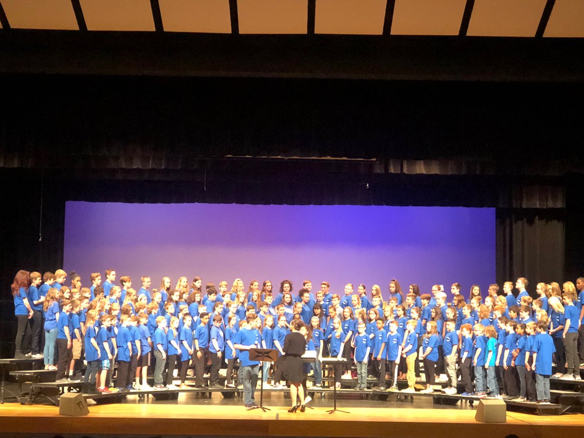 SI Choir students gave an outstanding performance!!