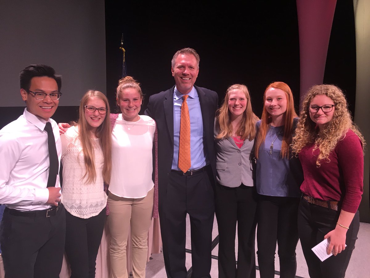 TMinteract's tweet photo. Thanks to the speakers who shared their story and inspired all of us at Pillars! Also, that’s just the lighting in the stage, we don’t normally look like an Oompa Loompas👹👹 https://t.co/iE5idW17cj