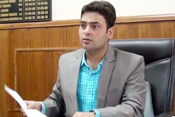 himachalkesari's tweet image. कसौली गोलीकांड : #SP सोलन पर गिरी गाज, सरकार ने किया तबादला
himachal.punjabkesari.in/himachal-prade… #SPSolan #KasauliShootout #Solan