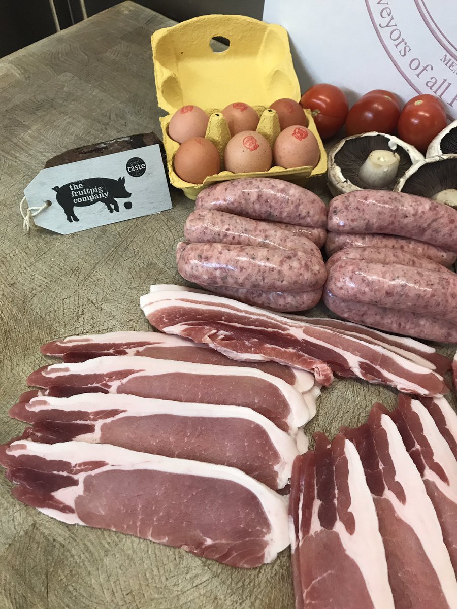 frostybutcher's tweet photo. COMPETITION TIME

You could win a 'frosty full English fry up' this bank holiday weekend. 

Dry cure Cheshire back and streaky, our award winning sausages, @fruitpigcompany black &amp; white pudding @redhousefarm free range organic eggs @NoonesFresh tom &amp; mush 

RT &amp; FOLLOW TO ENTER https://t.co/zsuiVtrG0u