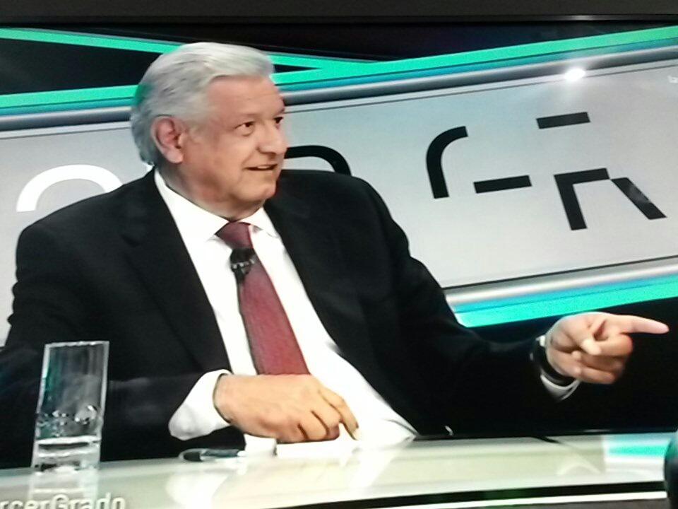ArtukoNBA's tweet photo. Bien peje #NoMeEngancho
#LimpiemosLaCasa
#AMLOenTercerGrado 
Te señala #AMLO como potentado @lopezdoriga https://t.co/4sGjhlqDL7