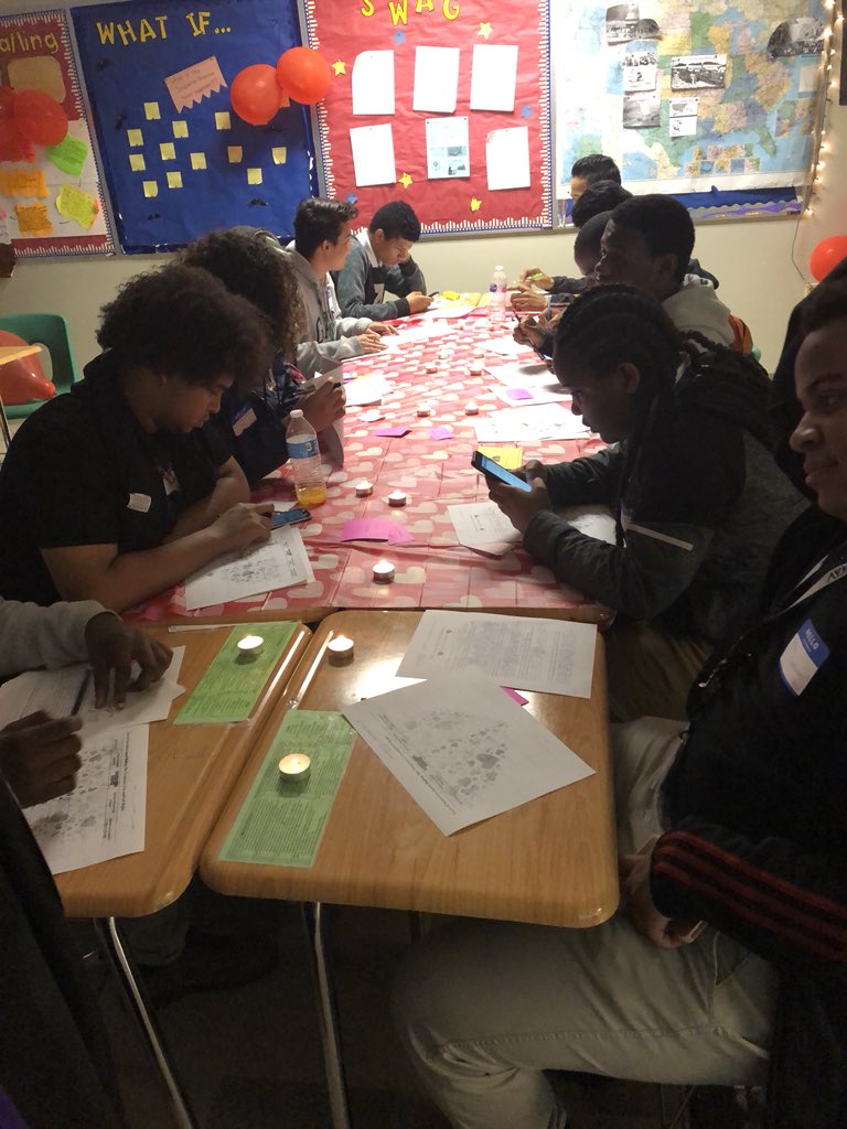mjg2k19's tweet photo. U.S. History Review Camp was in full effect today! @MJSeniorHigh https://t.co/L6ANM1yHxx