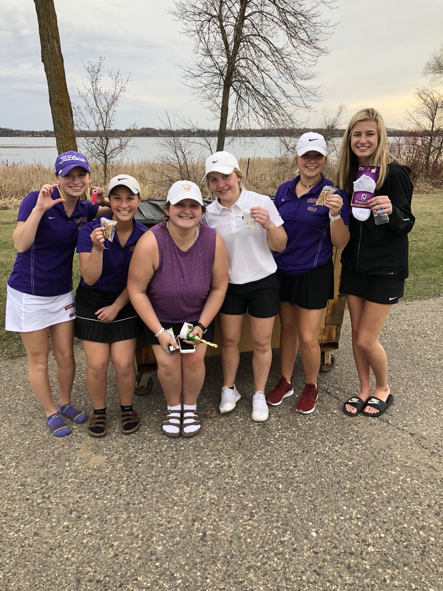 wacgirlsgolf's tweet photo. The gorls took 2nd, Sally took 4th, Anna won socks #snacksforsnacks #oronogotusagain #hitemwiththesidesmile #Dnone https://t.co/NF1ywG9dcu