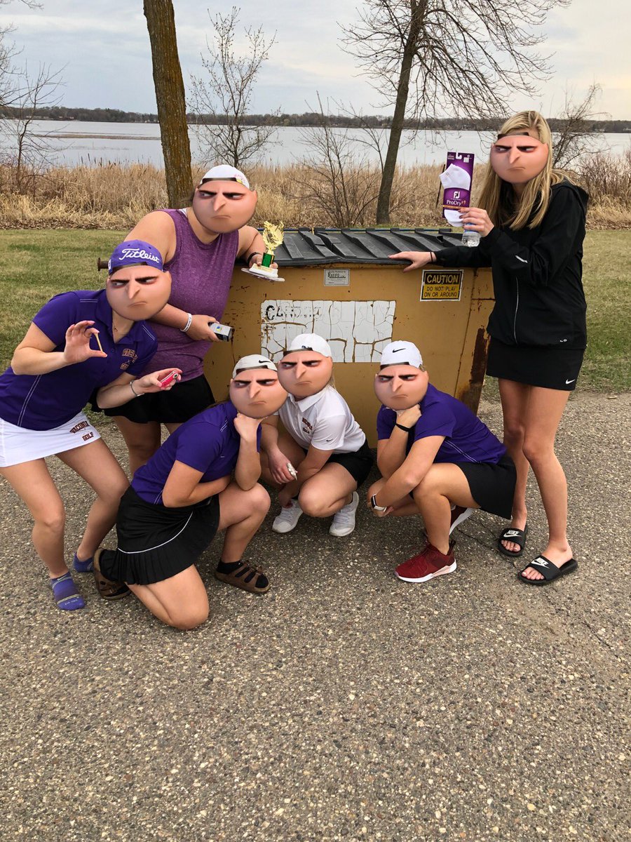 wacgirlsgolf's tweet photo. The gorls took 2nd, Sally took 4th, Anna won socks #snacksforsnacks #oronogotusagain #hitemwiththesidesmile #Dnone https://t.co/NF1ywG9dcu