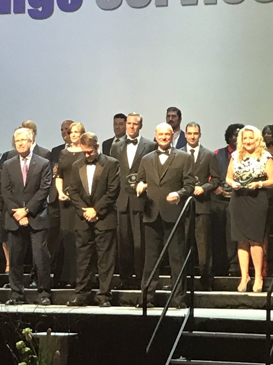 Congratulations to <a href="/MOVE_Systems/">Move Systems</a> founder James Meeks for receiving tonight’s 50 Businesses to Watch Award at Michigan Celebrates Small Business Awards! 👏🏼👏🏼👏🏼