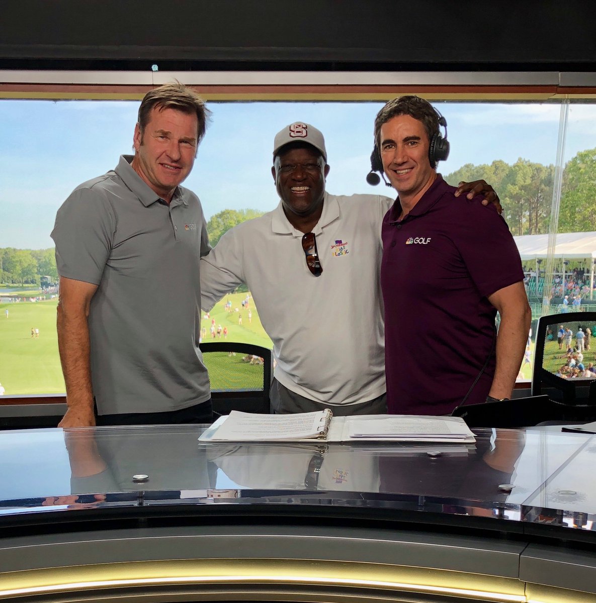 terrygannon83's tweet photo. The tallest one didn’t play hoops, the other one still claims it was a “pass.” #boothmate #teammate #surviveandadvance @PackMensBball @PGATOUR https://t.co/EBold90n9o