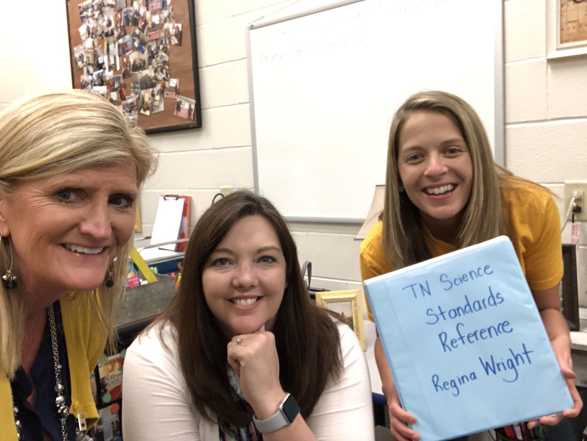 litcoachwright's tweet photo. Celebrating, brainstorming, and learning with our Regional R2BR Coach today! Melissa helped us prepare for summer PD’s! @MCumberlandCORE @CathyBirchett @mkosko73 @MelissaJ0hnson @MjtnSmith #units #enduringunderstanding #intergratescienceintoela https://t.co/gU0QYowBiG
