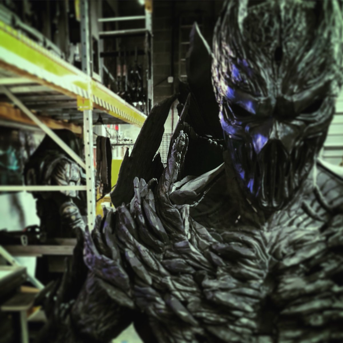 TheGateMonster's tweet photo. Neon light. #novels #comics #megacon2018 #nothingiscoming #cosplay #horrorshit #horrormovies #scifihorror #scificreature #creaturefeatures #hexmortis #monster #superhero #ComicCon2018 @RealGDT @crypttv @shudder @blumhouse @fangoria @creepypuppet @Todd_McFarlane @GregCapullo https://t.co/9nvUGnoY0Z