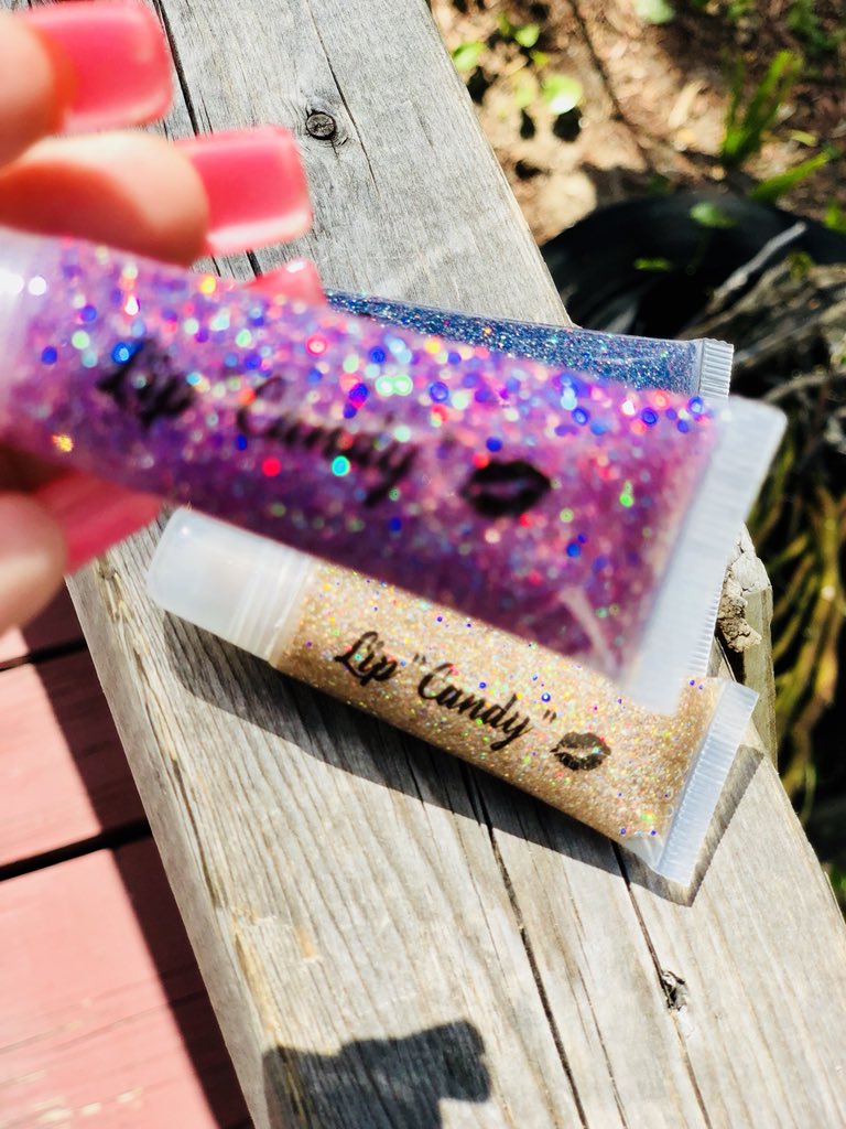 Shakia_xoxo's tweet photo. Check out Lip Candy 😍💖🍭 https://t.co/ZnFjpqwr9M https://t.co/xY8UtquhXA