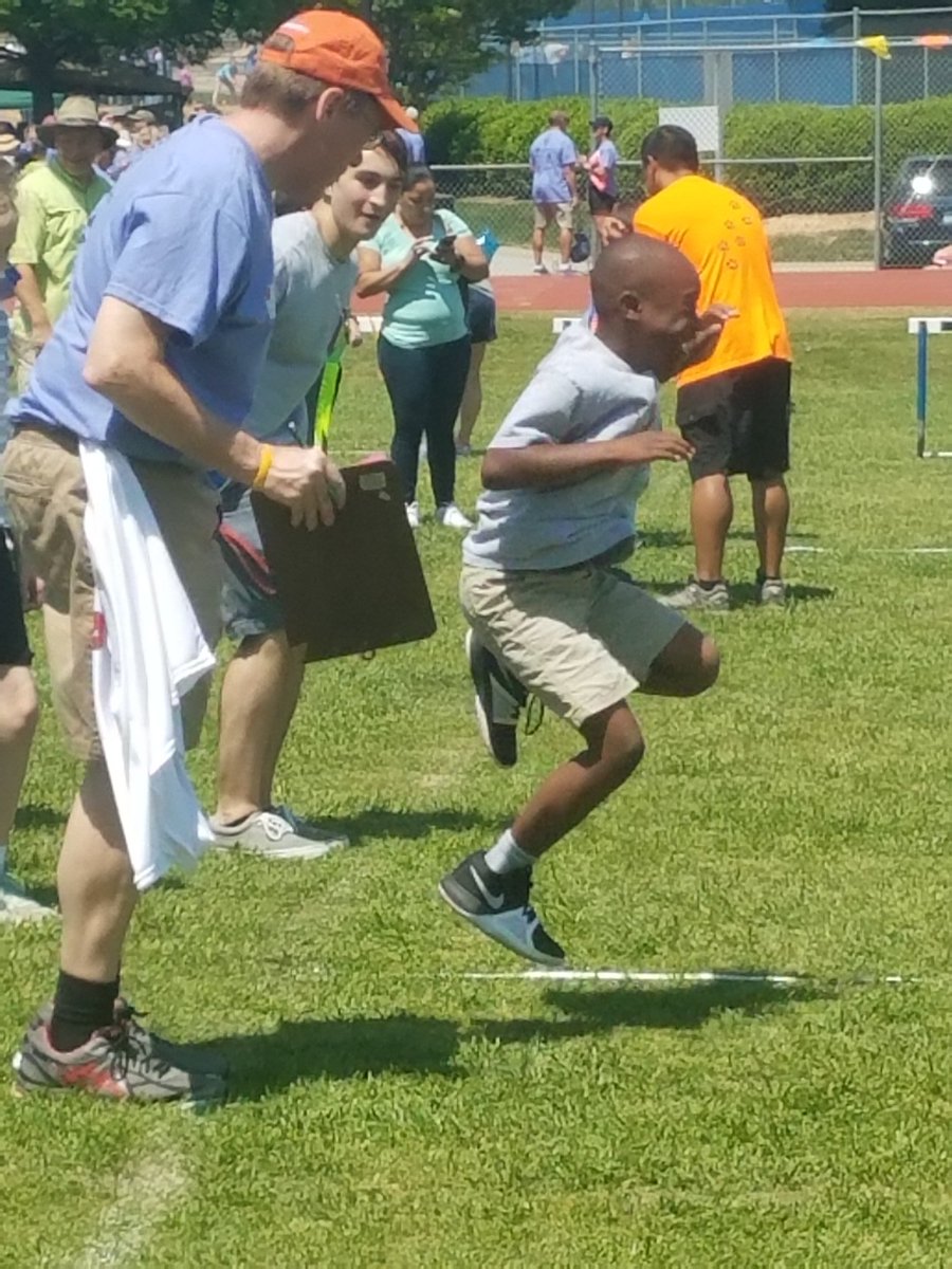careysclassmes's tweet photo. What a great day @SpecialOlympics   
All these kids are such an inspiration!  Thanks to all the families and students @MorrisvilleElem who helped make this such a great day! #lovedayslikethis, #mystudentsinspiremeeveryday https://t.co/dhLs7nXgl6