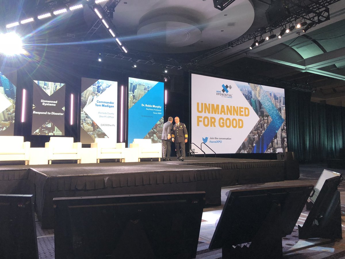 cmtodd's tweet photo. @AUVSI @bwynne introducing @wernerc this morning at #Xponential18 in Denver! #drones #uas #publicsafety #tech #xpo #auvsi #auvsiXPO https://t.co/0GCUOjIK6o