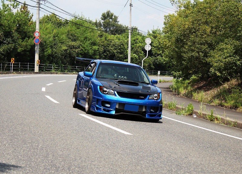 gekisoku_charge's tweet photo. ユーザー車両紹介第30弾は #ImprezaGDB S204 F/G型!
SUBARU IMPREZA GDB S204 にSUPER GT STYLE WIDE BODY F/G型用を装着!
https://t.co/y7w42Kfp4Z
日本在住の69D様の車でWRブルーとカーボン等の黒の配色がマッチしてスポーティーな仕上げにされています!
#Chargespeed 製品ご装着有難うございます https://t.co/cP6Wsux3Sk
