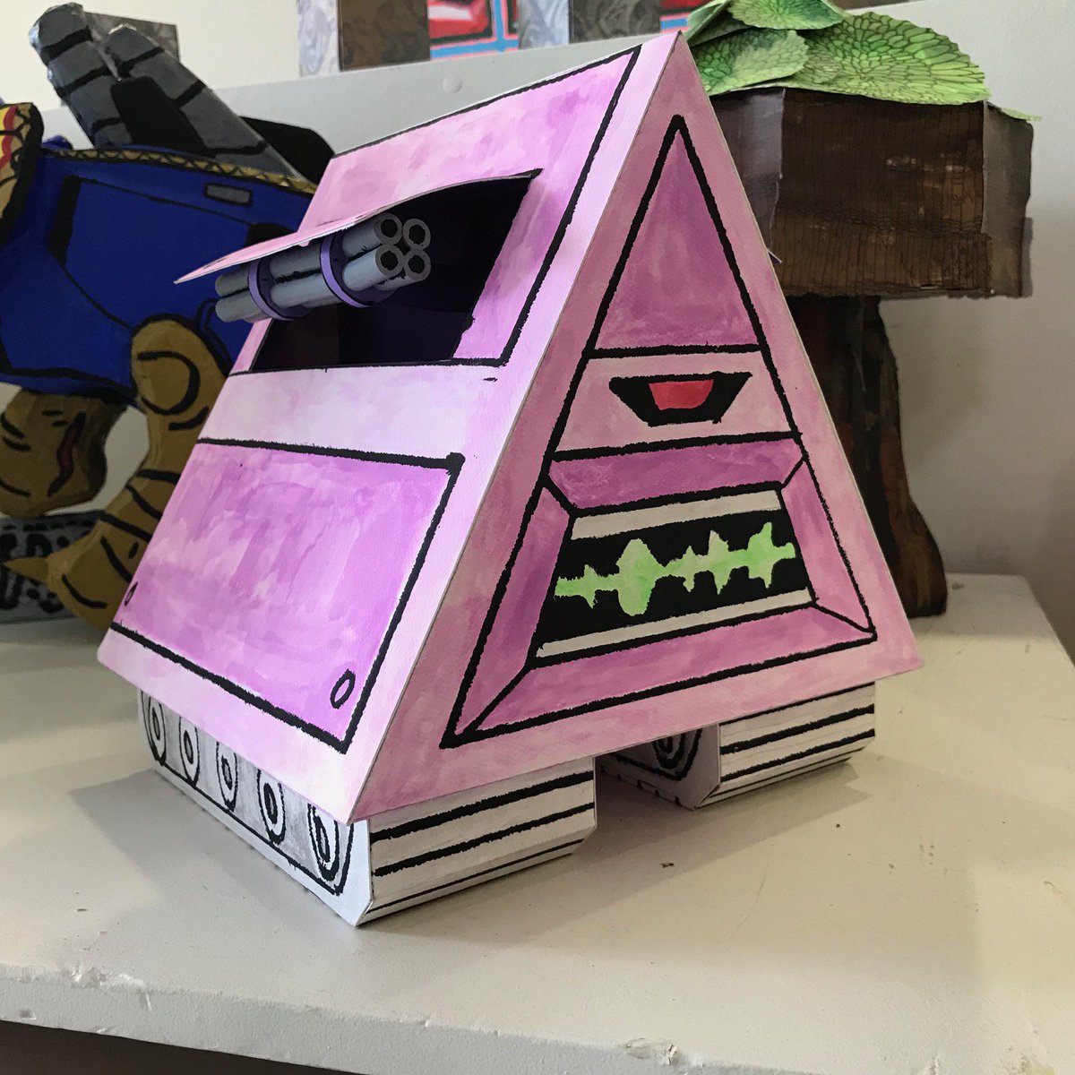 DACGallery's tweet image. Our San Pedro studio location is keeping it fresh! Check out this robotank inspired silk screen sculpture made by artist, Octavio Diaz!
@BigBrikGames Adventures of Square