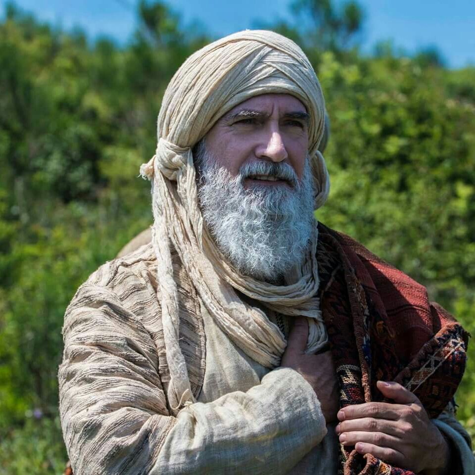 12Dincel's tweet photo. Sultanul Evliya Şahı Abdulkadir Geylani ks 
" bedeninizin gıdası olduğu gibi kalbinizin de gıdası vardır Kalbinizin gıdası Tevhid dir " https://t.co/Acs4WoxF5F
