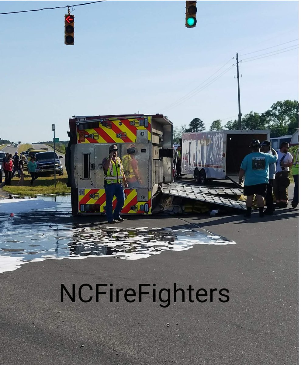 ncfirefighters's tweet photo. Laurinburg,NC**Apparatus MVA**
City of Laurinburg Engine11
struck by SUV that run red light. 
no firefighter injuries, one patient  
airlifted from SUV] FD was enroute  
to grass fire threatening structures.
Seatbelt saved driver of apparatus.
Scotland County #FireinNC https://t.co/r1rpU1gdxk
