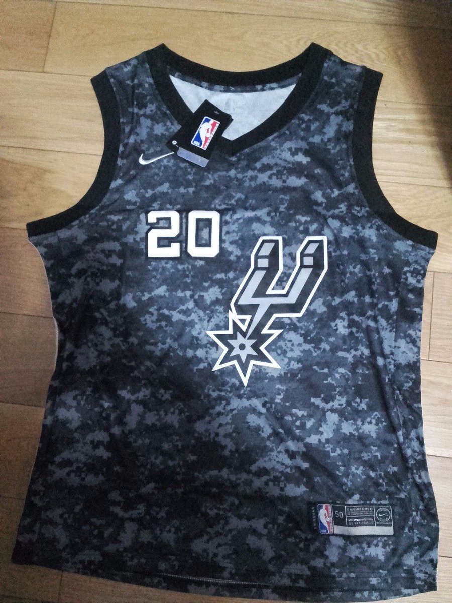 InfoManu's tweet photo. SORTEO | 
¿Querés la camiseta City Edition de Manu Ginobili? 
Para participar tenes que:
- Dar RT
- Seguirnos en Twitter a @crossoverok y a @infomanu 
- Completar este formulario en el sitio aclarando tu cuenta. 
Se sortea el 31/05. ¡Apurate! https://t.co/ADyijxRhLN https://t.co/klzaECNAdD