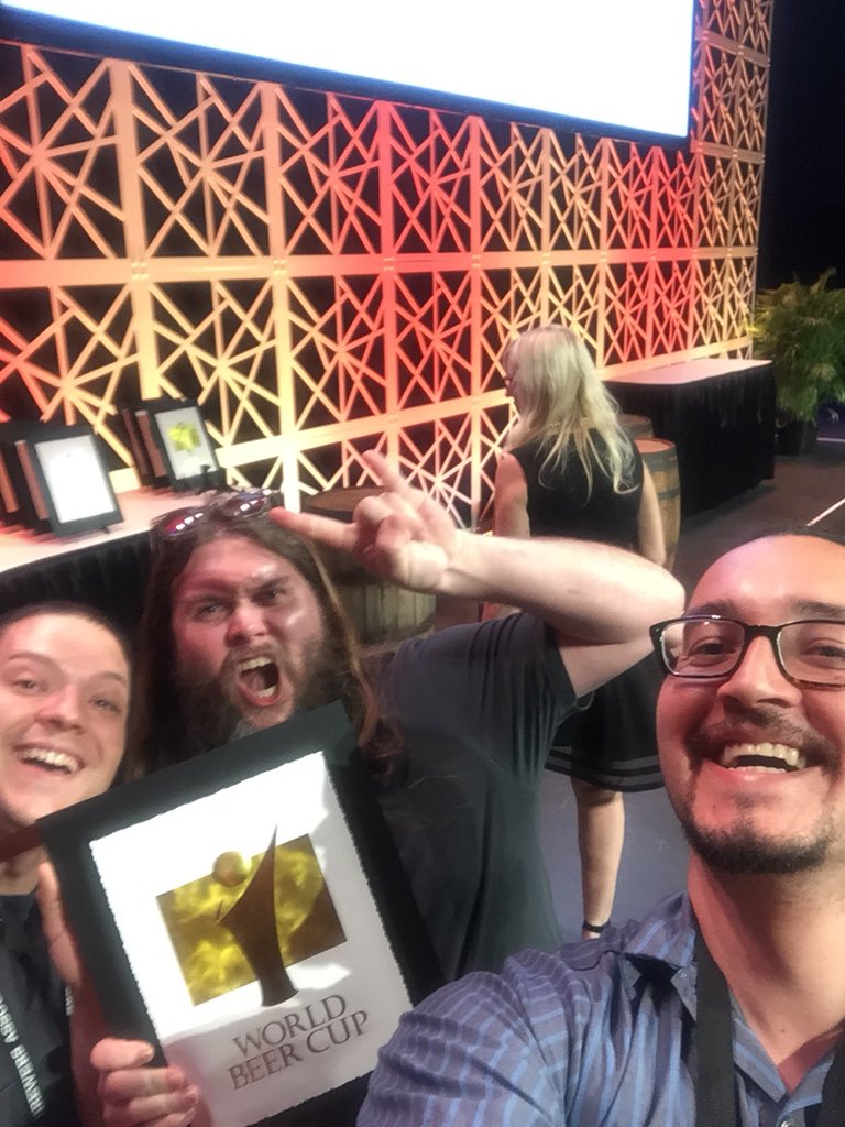 That moment when #Weedwacker wins gold in the #WorldBeerCup German Wheat Ale category! 🏆