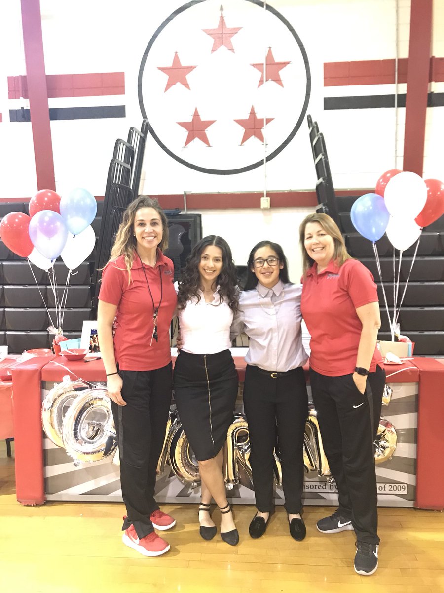 macladygenerals's tweet image. S/o to @gabriella_lee5 &amp;amp; @ptavaressss as they take their talents up to Iowa! 🖊🏀 @swcciowa #Committed