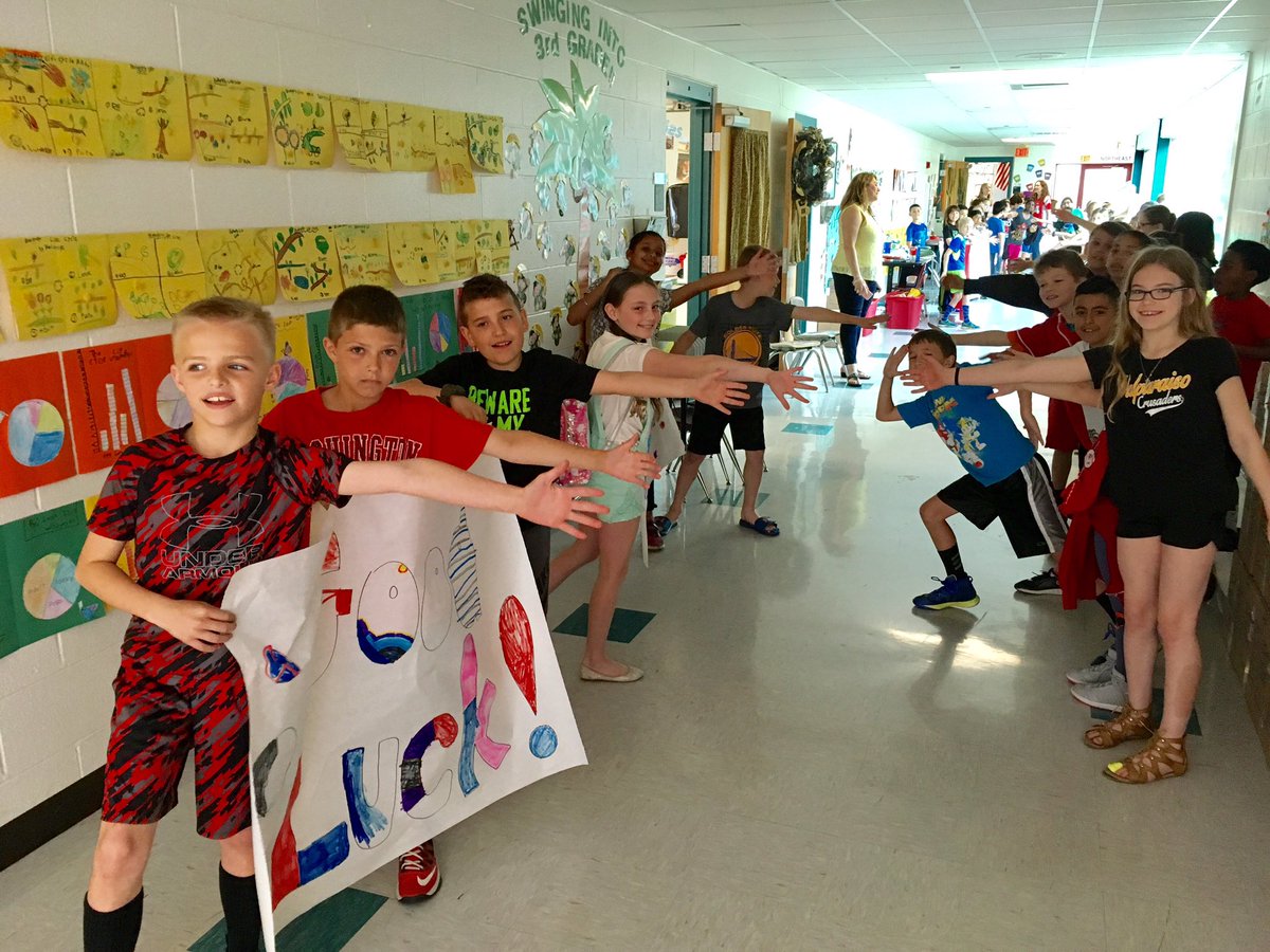 Amanda Luedecking tweet media