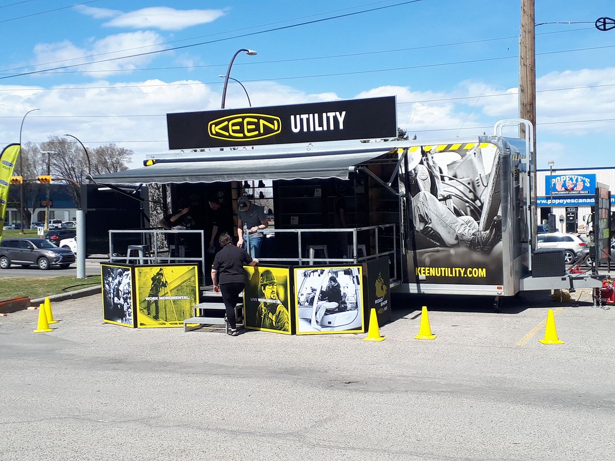 RHW_Industrial's tweet photo. KEEN EVENT @ 10027 170th street Edmonton 2:00 - 7:00. COME TRY ON SOME KEENS @KEENCANADA  @KEEN .. Lot's of stock, contest and @FatFranks_   #Edmonton #Alberta #CSA #comfort #yegdeal #Reddhartworkwear #Reddhart Best work wear store in town. Big sales on Carhartt. https://t.co/4XVZDdBvcJ