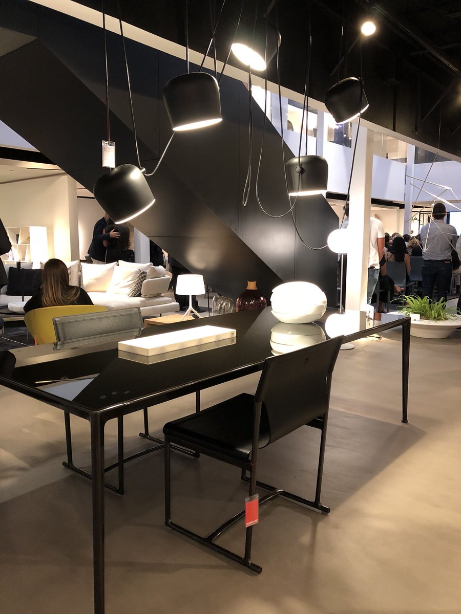 groupeuroprojec's tweet photo. #Enjoying the #lecture at @luminaire_ with architect Chad Oppenheim’s Spirit of place #book #launch @oppenheimarchitecture #groupeuroprojects #happy #blessed #coralgables #luminaire #discussion #memories ##bringbackme #prosecco #miami #gooddesign#good #design #minimalism https://t.co/NVIxwDuIsG