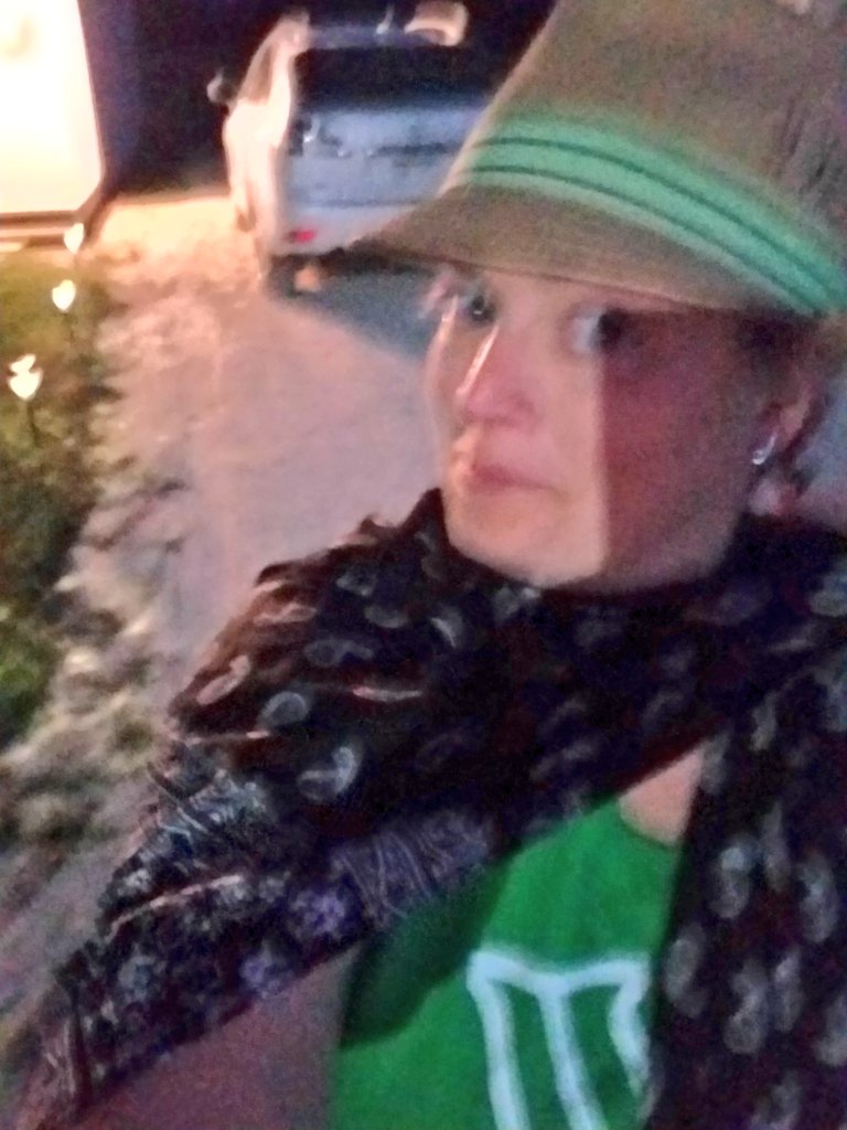 banksruption's tweet photo. #OOTD 🤣 https://t.co/BcdKBXDAiC