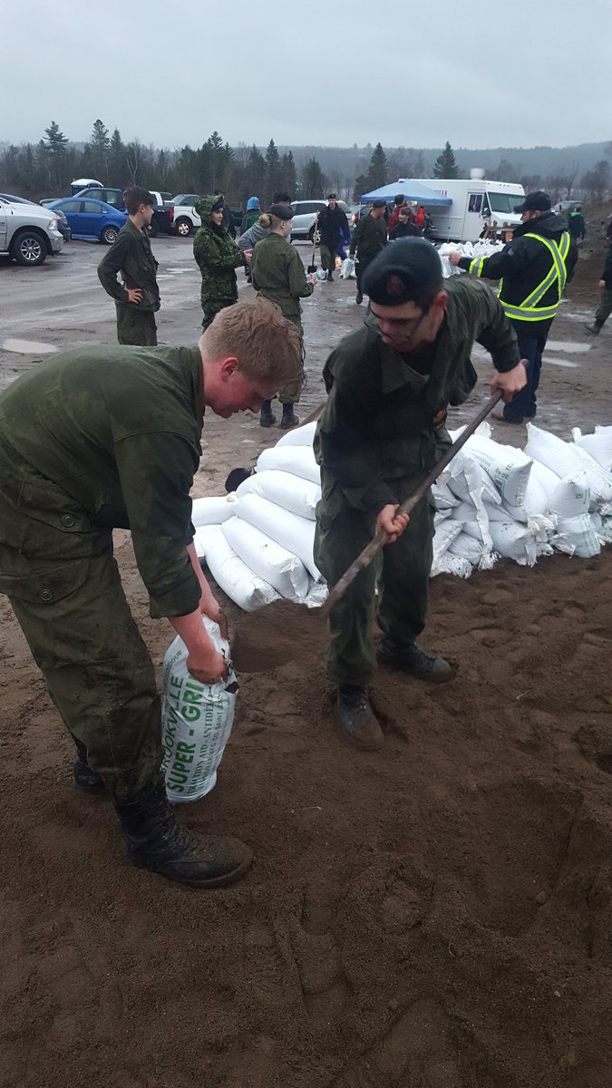 ArgoAdjt's tweet photo. @AtlanticCadets it may be ACR time but our communities needed our assistance and that's one of our aims. #1777 #SaintJohn #citizenship https://t.co/FhgjqdeLkL