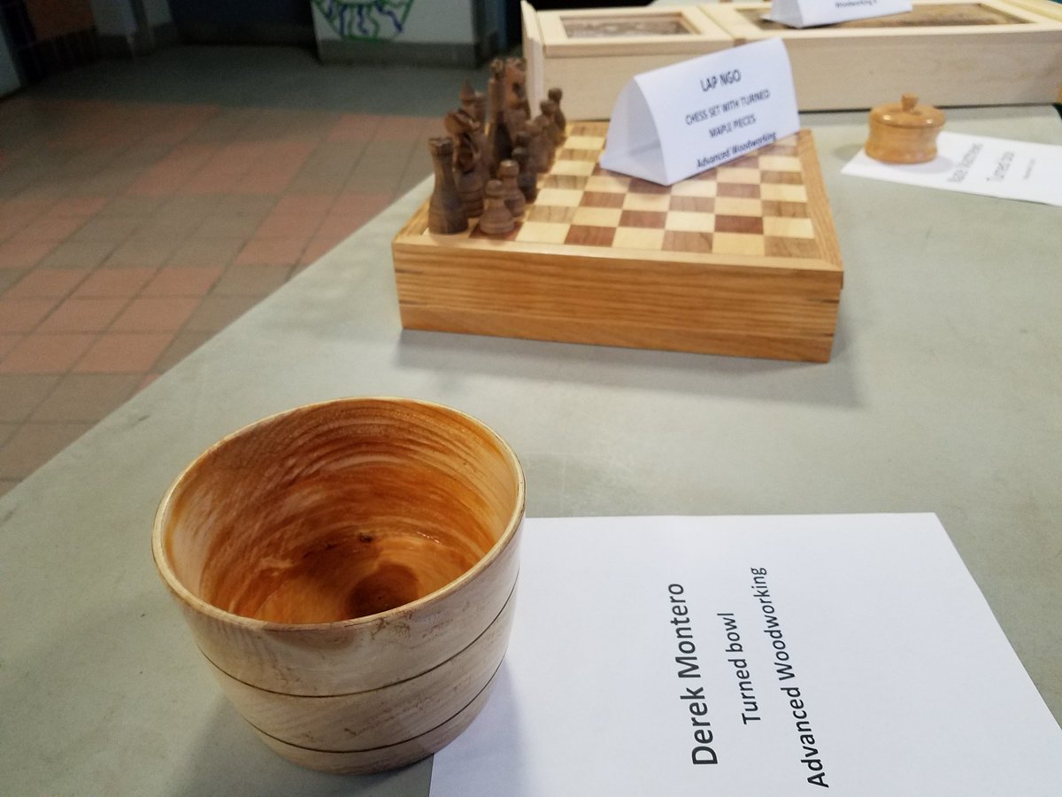 warehamhsART's tweet photo. Just so much to share from the 10th Annual WHS Arts Fair! #successliveshere #positivelywareham https://t.co/nj9g5IVyaD