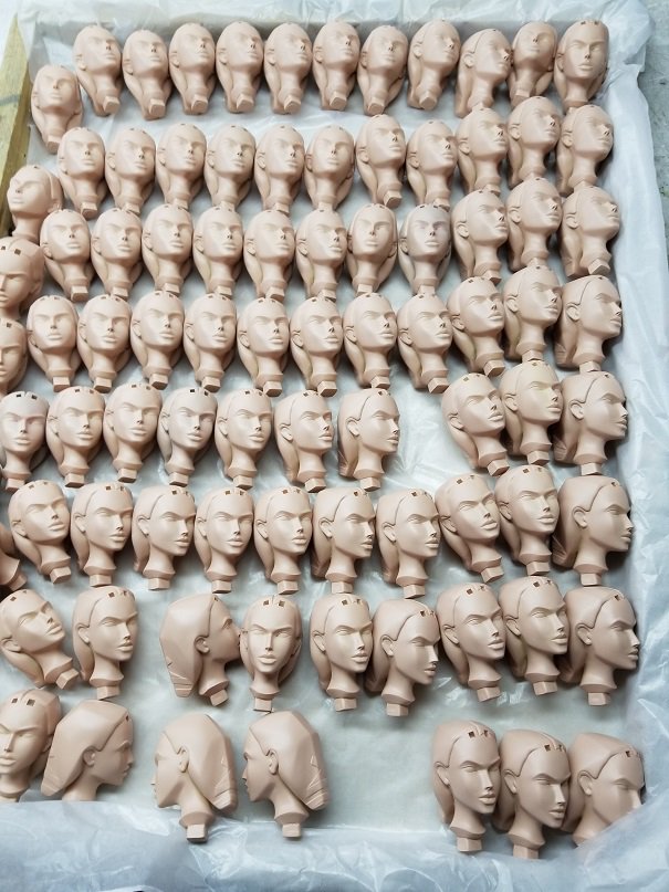 gaming heads lara croft statue