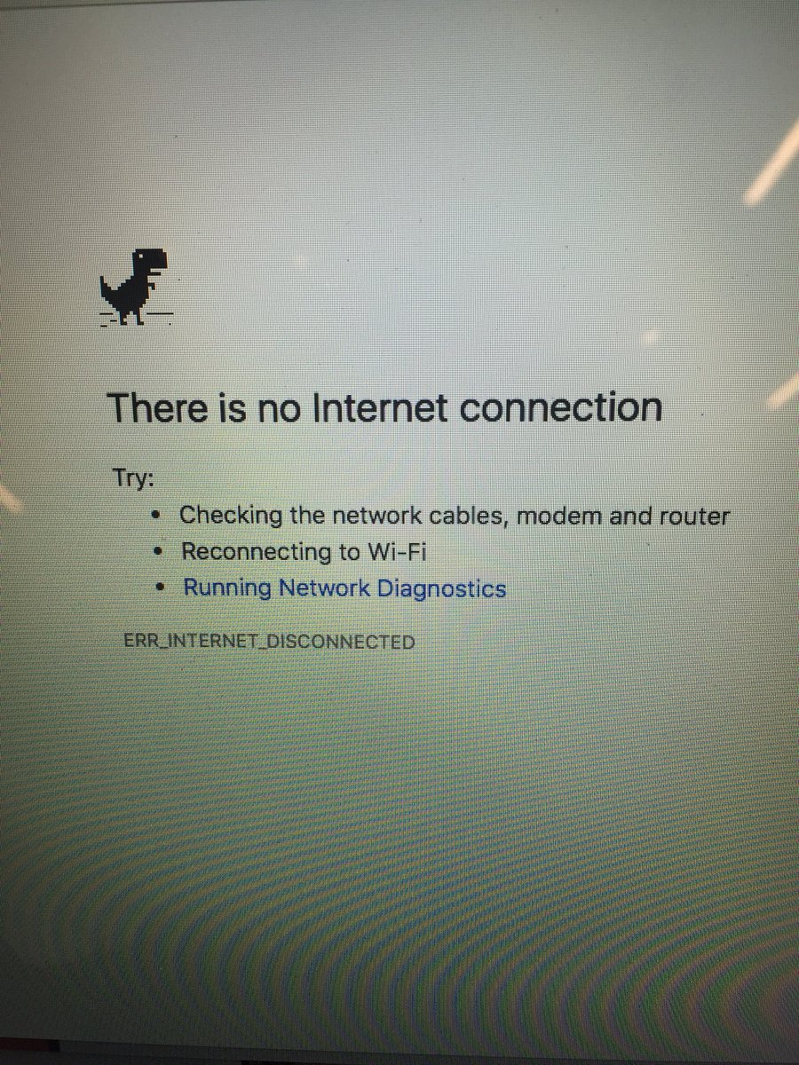 shinyhealthy's tweet image. When you’re at a tech event and there’s no wifi 😒 #roamingproblems