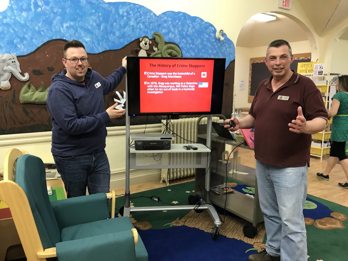 CrimeStoppersSF's tweet photo. Another fun and exciting #CommunityPresentation - we had the opportunity to speak to some of our youth at the local @SFLibrary1 #TeenNight #AlwaysFun #YouthEngagement #CrimeDoesntPay #CrimeStoppersDoes #CrimeStoppers #Youth #CivicPride #CrimePrevention #ChattingWithCrimeStoppers https://t.co/D674yFmqdi