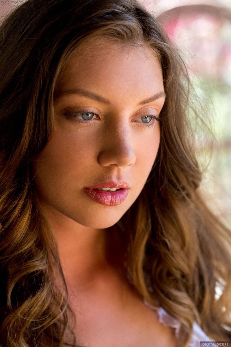 K.S. Johnson on X: This is an Elena Koshka appreciation post. What a  sweet, friendly, beautiful girl. Have great night, Elena! ❤️  @elenakoshkaxoxo t.co5oNguISVQg  X