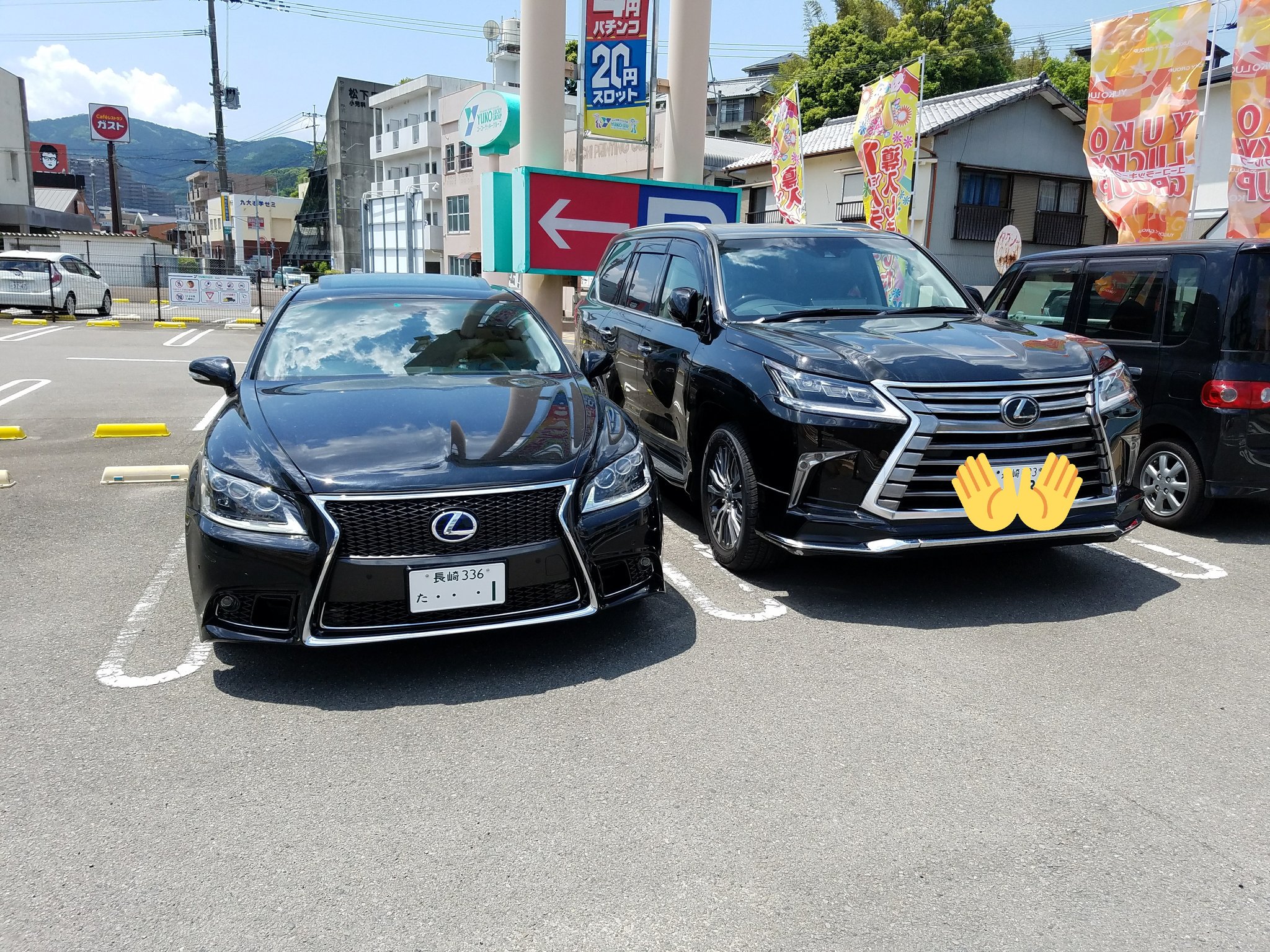 تويتر こーき على تويتر ん レクサス 笑 軽トラのレクサスも最近よくみる レクサスのブランド力ってつえーな んでもって光さんのlxと2ショット バーリかっこよすぎる T Co Kbsqag8mss