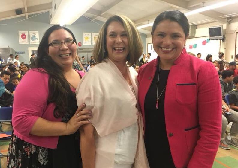sandychilton's tweet photo. So many great memories #12yearsofexcellence #LucyRead #onceapenguinalwaysapenguin #AISDproud @MontseTXAFLCIO @LucyREADPKPrin @AISDECRocks https://t.co/YY41CBMSeY