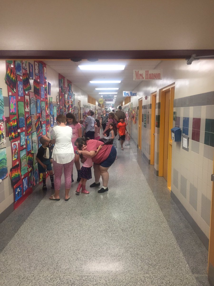 Art Show and Read the Walls! A great evening to celebrate Park Hills' artists and writers! Park Hills is a great place to be!